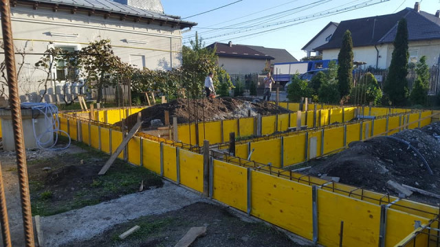Firmă de construcții