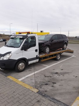 Tractari auto, transport marfa