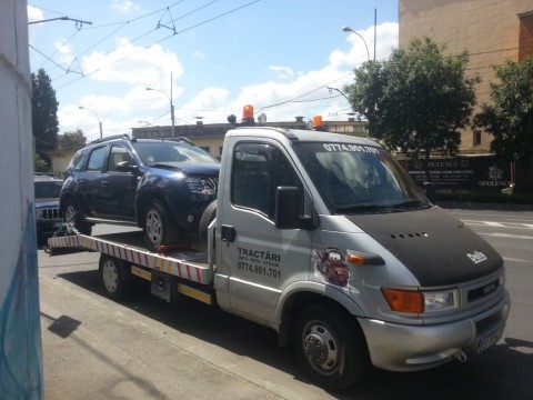 TRACTARI AUTO