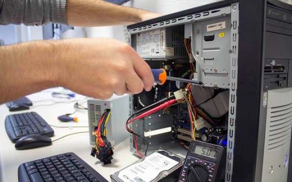 Service laptop, Pc , telefoane si console