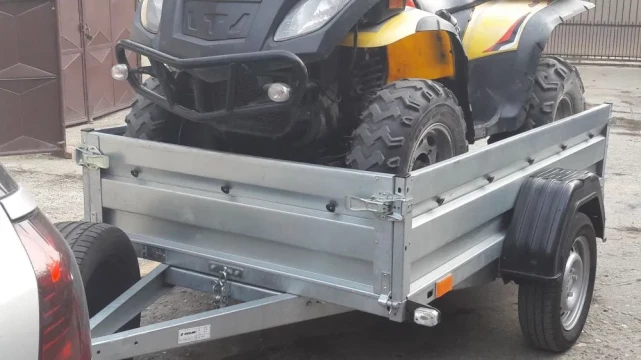 Remorca de inchiriat 750 kg