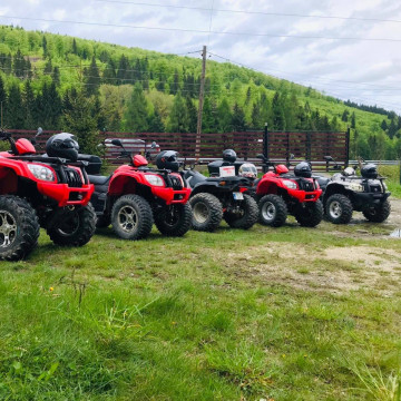 Atv De Închiriat -Muntii Iezer
