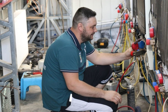 Reparatii frigidere si Reparatii masina de spalat rufe