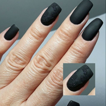 Manichiura cu gel sau oja semi