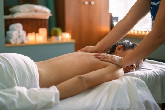 Dureri de spate !? Masaj terapeutic,relaxare