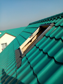 Reparatii acoperisuri montaj acoperisuri montaj jgheaburi și burlane montaj sageac montaj pazie metalica vopsit acoperisuri dulgherie mansardari terase foisoare