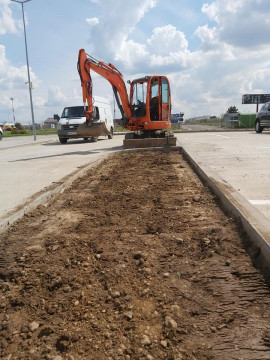 Închiriat miniexcavator bobcat buldoexcavator utilaje Oradea