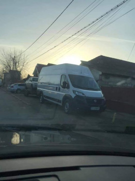 Servicii de transport