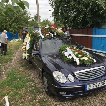 Pompe funebre Anca & Radu