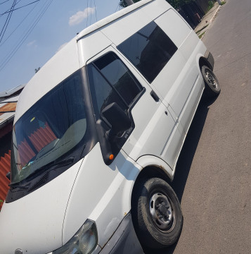 Servicii transport marfă,relocari