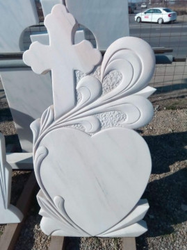 Monumente funerare din marmura romaneasca
