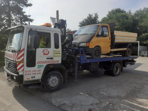 Transport Utilaje agricole și de construcții platforma