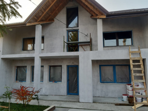 Constructii