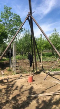 Executam foraje puturi de mica si medie adancime
