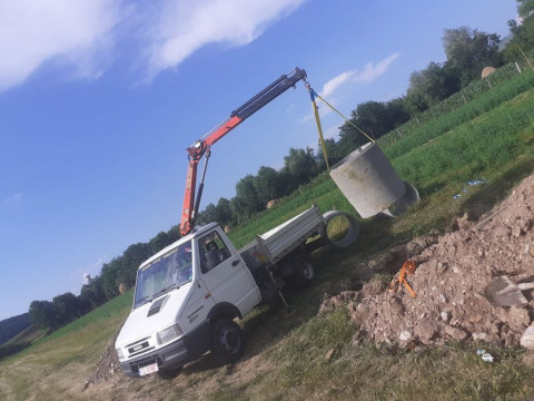 Transport Marfa Basculabil Cu Macara